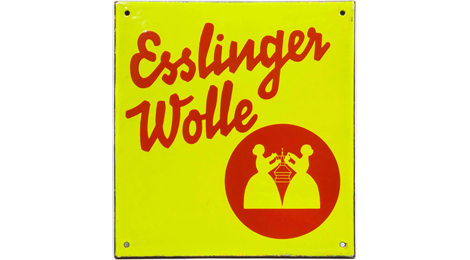 Werbeschild aus Emaille mit der Aufschrift „Esslinger Wolle“ und deren Logo.